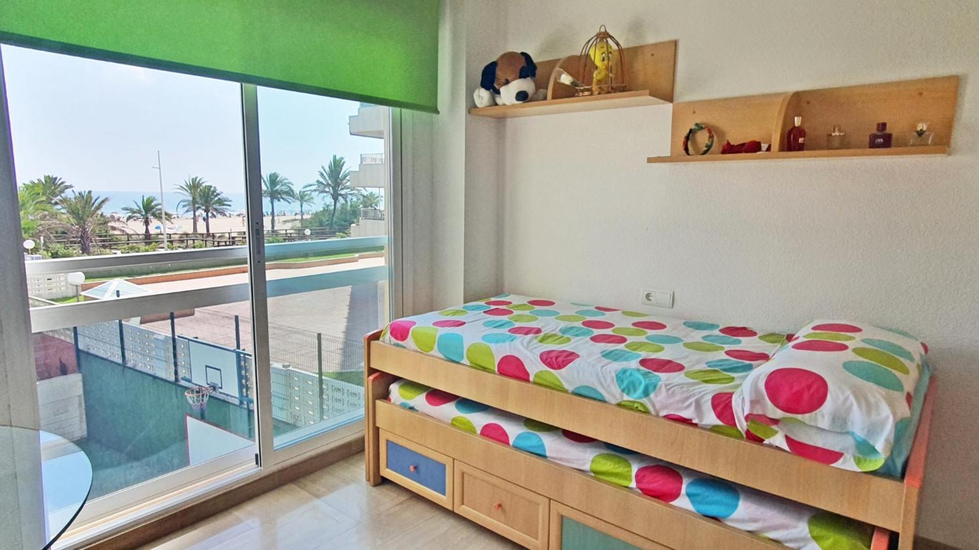 Aigua Blava Primera Linea - Alquiler Solo Familias Playa de Gandia Екстериор снимка