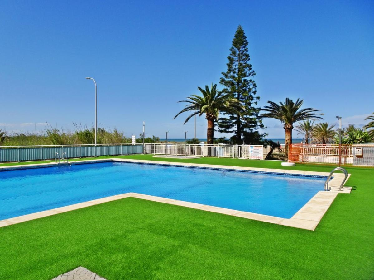 Aigua Blava Primera Linea - Alquiler Solo Familias Playa de Gandia Екстериор снимка