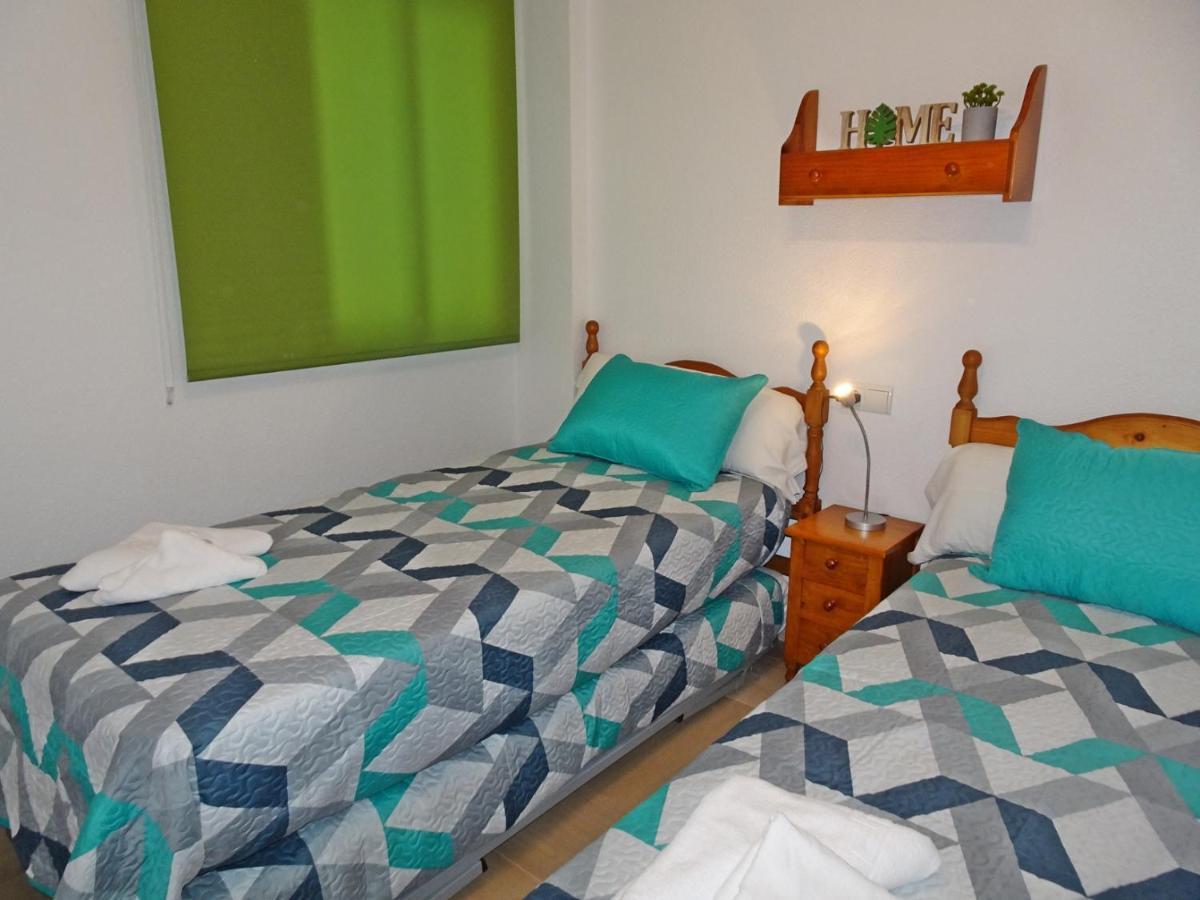 Aigua Blava Primera Linea - Alquiler Solo Familias Playa de Gandia Екстериор снимка