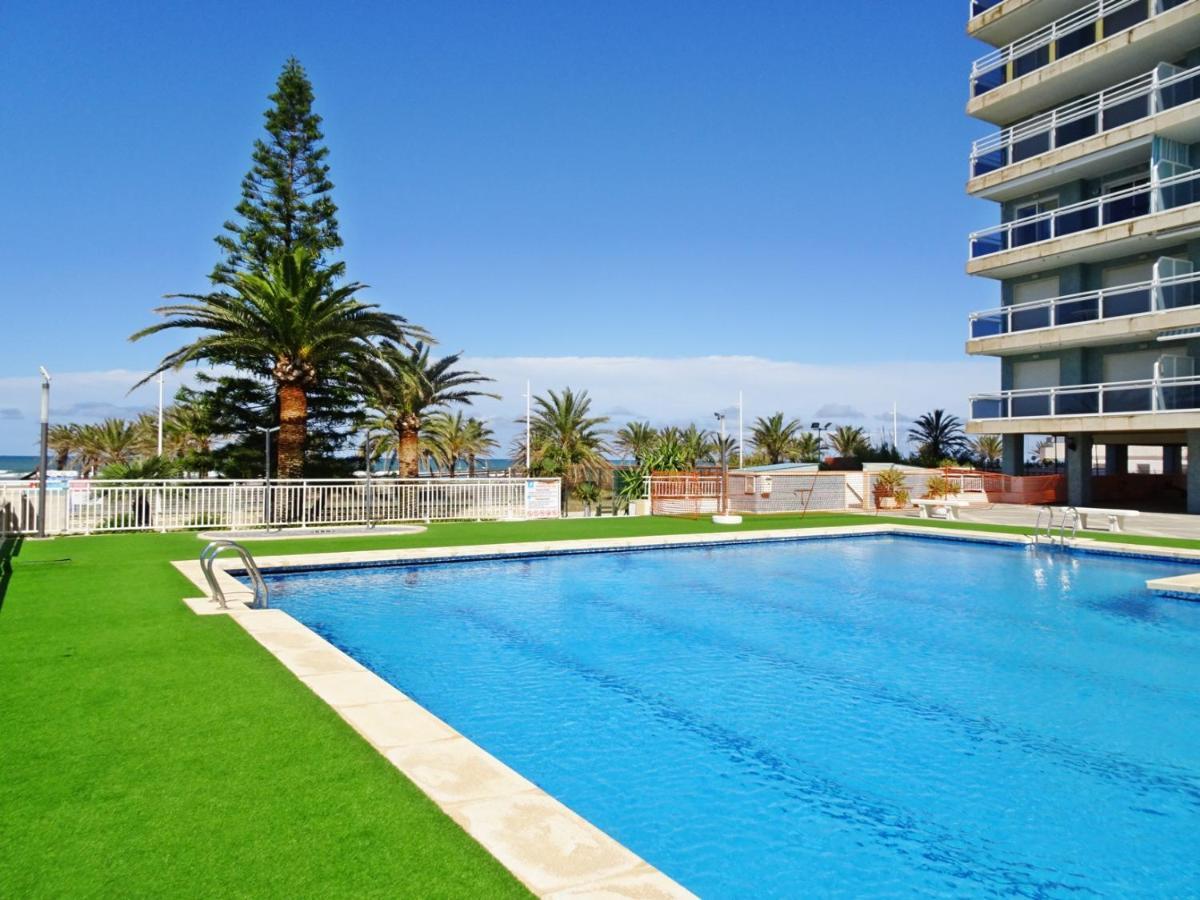 Aigua Blava Primera Linea - Alquiler Solo Familias Playa de Gandia Екстериор снимка